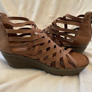 Skechers Wedge Sandals size 9 1/2